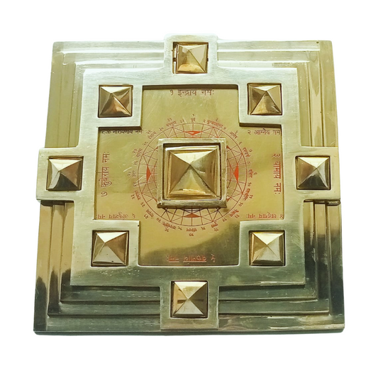 Kriti Creations Brass Vastu Space Harmoniser Pyramid Plate with Vastu Purush for Brahmasthan & Vastu Protection Pyramid Yantra (17X17X3cm)